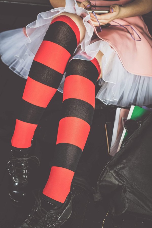 What Are the Best Non-Medication Treatments for Reducing Migraine Frequency and Severity?